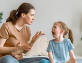 هل غضب الأم على أطفالها من ذوي الهمم بسبب الضغط النفسي حرام؟.. أمين الفتوى يجيب