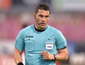 تعرف على إيستيفان كوفاكس حكم مباراة بيراميدز وأهلى جدة الليلة