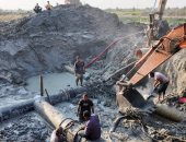 محافظ الاسماعيلية يتابع أعمال إصلاح كسر مفاجئ بخط طرد 700 بمنطقة الدوايدة