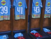 الأهلى ينشر صوراً من غرفة خلع ملابس الفريق قبل مواجهة الحدود فى الدورى