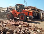 إزالة 11 حالة تعد على الأراضي الزراعية وأملاك الدولة بكفر الشيخ