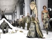 أسبوع الموضة فى ميلانو يجمع كبار المصممين وعشاق الأناقة والملابس الفاخرة