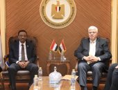 وزير التعليم العالى يلتقى نظيره السودانى لبحث سبل تعزيز التعاون المشترك