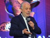 أشرف زكى يتهم شخصا بالتشهير بالفنانين ونشر أخبار كاذبة عبر "انستجرام"