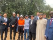 السفير المصرى يغرس شجرة باسم مصر فى حديقة الحرية ببريتوريا