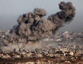 استشهاد 13 شخصا فى قصف الاحتلال الإسرائيلى لمخيم عين الحلوة