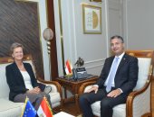 وزير التموين يبحث مع سفيرة الاتحاد الأوروبى تعزيز التعاون بمجالات الأمن الغذائى