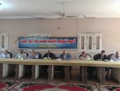 نائب محافظ الجيزة يلتقى مستثمرى المنطقة الصناعية بمركز الصف لبحث المشاكل