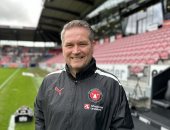 سألنا شات جي بي تي عن توماسبيرج؟.. معتاد على التحديات والتعامل مع الضغوط