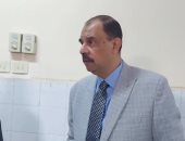 محافظ سوهاج لمدير مدرسة: إزاى تحول معمل علوم لفصل والطلبة يستفيدوا إزاى؟.. فيديو