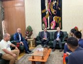 تقديرًا لدورها.. السفارة الصينية تهدي نقابة الصحفيين أجهزة كمبيوتر وطابعات