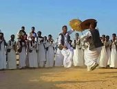 موروثات حية فى قلب الصحراء الشرقية.. «الهوسيت» رقصة الانتصار عند قبائل حلايب وشلاتين.. و«الباسنكوب» آلة وترية ترسم ملامح الأفراح.. وترافق الراعى والصياد أثناء رحلات كسب قوت يومهم وتستقبل ضيوفهم فى أوديتهم.. صور