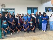 أطباء أسوان يجرون 44 عملية جراحية دقيقة لأطفال مدينة زنجبار بتنزانيا