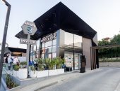 صيدليات العزبي تُدشّن أول فرع صيدلية Drive-Thru في مصر