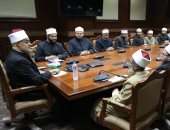 المفتى يتابع سَير العمل فى إدارات الفتوى الشفوية والهاتفية بالدار