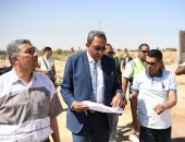 جولة لمحافظ قنا داخل مشروع شادر الأربعين بتكلفة 82 مليون جنيه