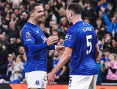 منافسة شرسة بين 8 لاعبين على جائزة نجم الجولة السابعة فى الدوري الإنجليزي