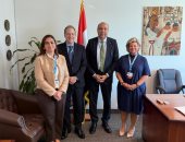 وزير الطيران المدني يلتقي رئيس المجلس الدولي للمطارات 