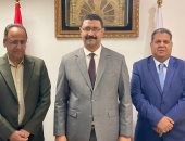 وكيل زراعة سوهاج يبحث التوسع في المشروعات الزراعية بالمحافظة