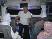 محافظ الوادى الجديد يودّع المعلمين وأولياء أمور أوائل الشهادات الفائزين برحلات العمرة