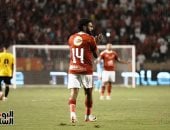 الشحات يبدأ المشاركة في تدريبات الأهلي بعد انتهاء الراحة السلبية