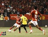 الأهلى يهزم كهرباء الإسماعيلية 4-2 ويواصل الزحف نحو صدارة الدورى.. صور
