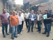 نائب محافظ الجيزة يراجع عددًا من تراخيص البناء فى شبرامنت