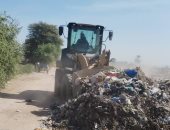 رفع 40 طن قمامة ومخلفات صلبة بمركز دار السلام فى سوهاج