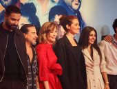 منة شلبى تخطف الأنظار بفستان أحمر جذاب فى العرض الخاص لفيلم هيبتا