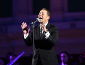 مدحت صالح يحتفل بعيد ميلاده.. رحلة فنية حافلة من روض الفرج إلى الأضواء