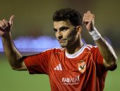 زيزو وتريزيجيه جاهزان لقيادة أطراف الأهلي أمام شبيبة القبائل