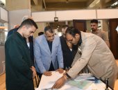 وزير الإنتاج الحربى يتابع مراحل التصنيع بشركة أبو زعبل للصناعات المتخصصة