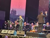 محمد الحلو يفتتح فقرته في حفل الأوبرا بأغنيتي "يا بوي وأهيم شوقا".. صور