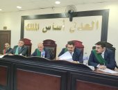 حبس ولية أمر شهر لاتهامها بالاعتداء على مشرفة مدرسة بالعمرانية