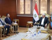 نائب وزير الصحة يبحث مع محافظ الغربية سبل تطوير المنظومة الصحية