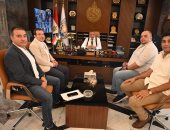 محافظ جنوب سيناء يبحث مع رئيس الإسعاف دعم شرم الشيخ بأول لانش إسعاف بحرى