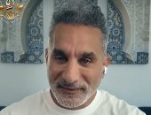 التليفزيون هذا المساء.. باسم يوسف: أنا بنكّت على الأحوال اللى حواليا بس مشكلتى ميكروفونى طويل وبيوجع