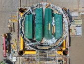 الصين تكمل بناء أول مركز بيانات تحت المياه يعمل بطاقة الرياح فى العالم