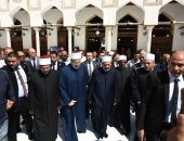 الإمام الأكبر يصل الجامع الأزهر لأداء صلاة الجنازة على الدكتور أحمد عمر هاشم