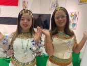 فتيات من ذهب.. "سما" و"ياسمين" من متلازمة داون يُبهرن زوار معرض دبى