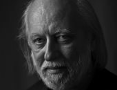 لازلو كراسناهوركاى يفسر غيابه عن معرض فرانكفورت: أحتاج وقتا لتصديق فوزى بنوبل