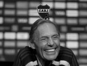 بوكا جونيورز الأرجنتينى يعلن وفاة مدربه روسو بعد صراع مع المرض