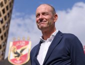 سوروب يعاين أرضية مختار التتش على طريقة كولر مع الأهلى