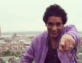 "الطشت قالي ومش كل كل".. كيف تنبأ محمد منير بأغاني المهرجانات منذ 20 سنة؟