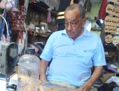 مدرس بالمعاش فى قنا يشكو تنمر طلابه ونشر فيديوهات ساخرة بعد عمله بورشة