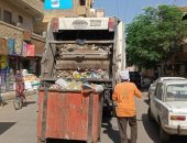 رفع 25 طنا من القمامة والأتربة والمخلفات الصلبة بحى غرب سوهاج