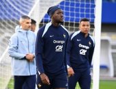 إصابة فى الفخذ تجبر كوناتي على مغادرة معسكر فرنسا