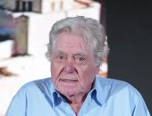 حسين فهمي يشارك في حلقة نقاشية عن الترميم الرقمي