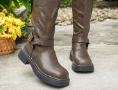 البوط والمنقوش موضة شتاء 2026.. اعرفى أبرز تريندات الأحذية الشتوية