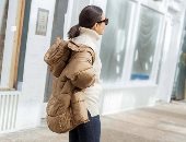 أبرز تريندات المعاطف فى شتاء 2026.. الجاكيت الباف رجع موضة